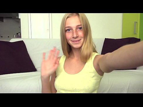 ❤️ Nuair a bhíonn mé leamh déanaim masturbate go leisciúil ar mo phussy bándearg ❤  Porn vk  linn ️❤